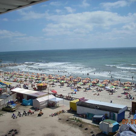 Dolce Vita Resort Hotel Zaliznyi Port Extérieur photo