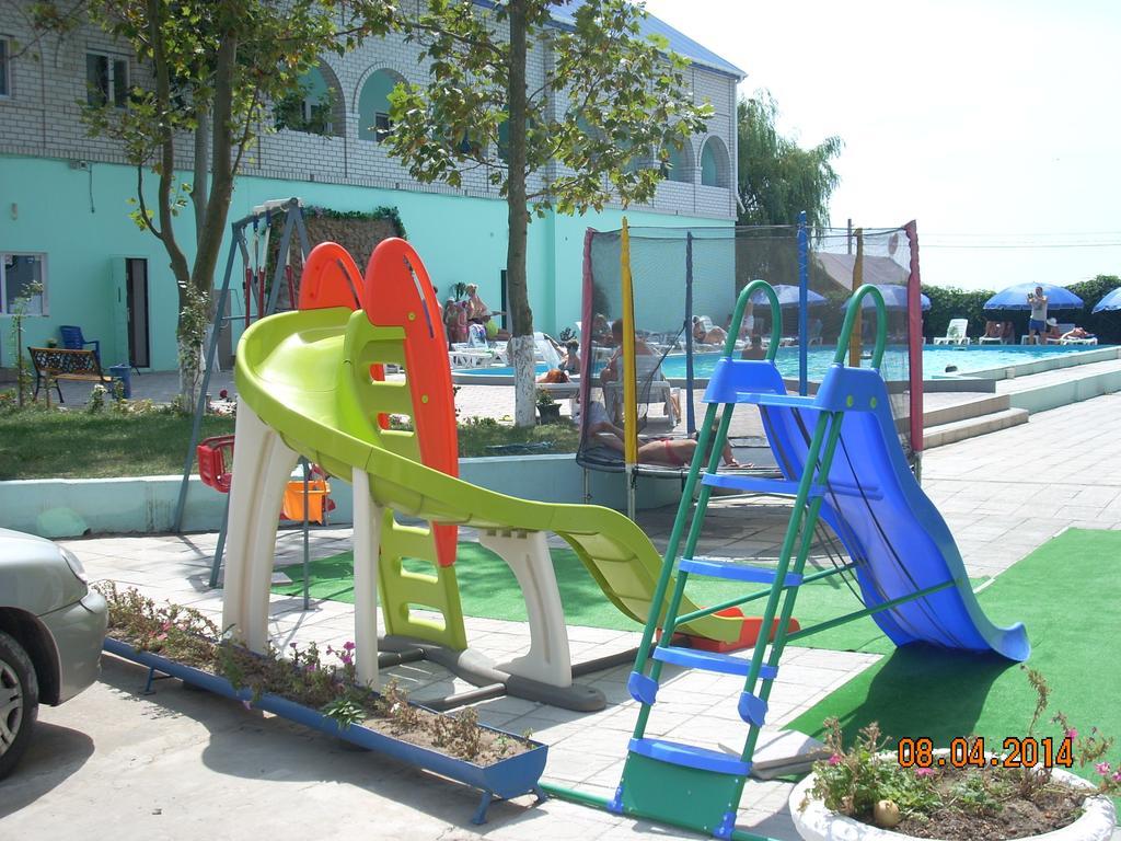 Dolce Vita Resort Hotel Zaliznyi Port Extérieur photo