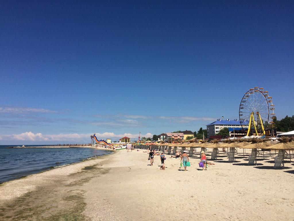Dolce Vita Resort Hotel Zaliznyi Port Extérieur photo